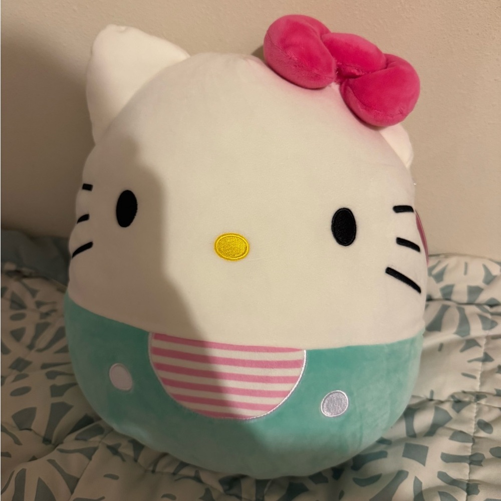 Squishmallows X Sanrio - Brand New - Hello Kitty
